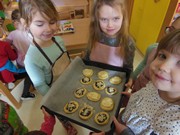 Pečeme koláče ve školce